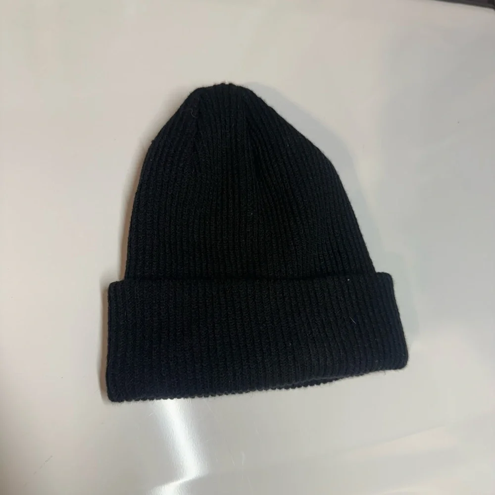 MONCLER Black Ribbed Knit Beanie Hat | Authentic | Unisex